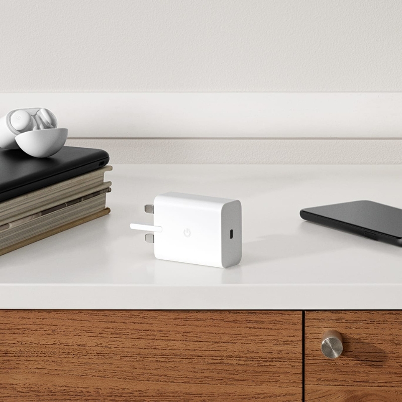 Google 30 W USB-C power charger